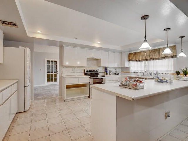 Home for sale at 585 Coral Way - photo 5041611