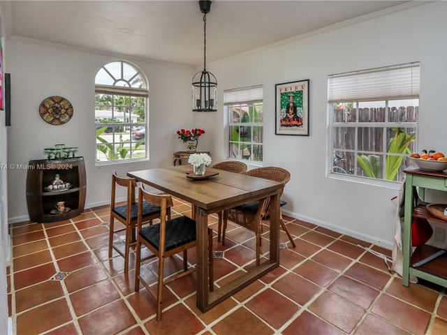 Home for sale at 1447 Hollywood Blvd - photo 5029559