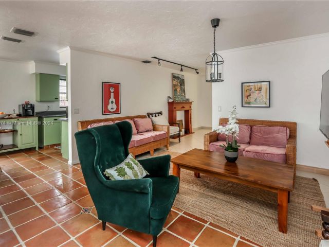 Home for sale at 1447 Hollywood Blvd - photo 5029565