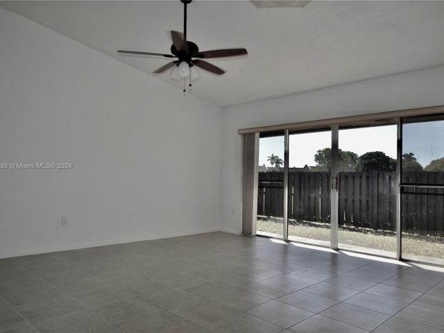 Home for rent at 11033 SW 124th Ct - photo 5037373