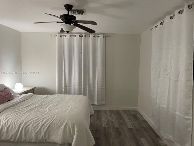 Home for rent at 1664 SW 28th Ave 1664 - photo 5046492