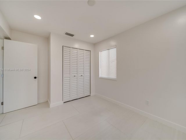 Home for sale at 1621 SW 47th Ter - photo 5065962