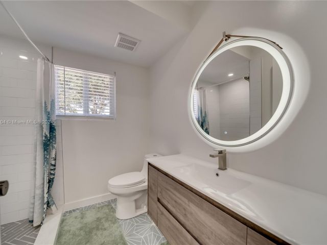 Home for sale at 1621 SW 47th Ter - photo 5065966