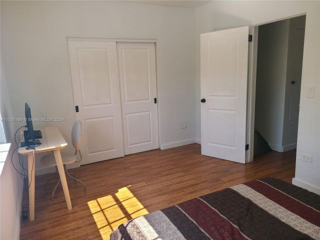 Home for rent at 812 86th St 1 - photo 5037949
