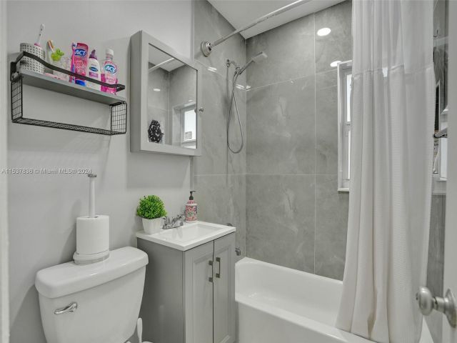 Home for sale at 2541 NW 153rd St - photo 5043402