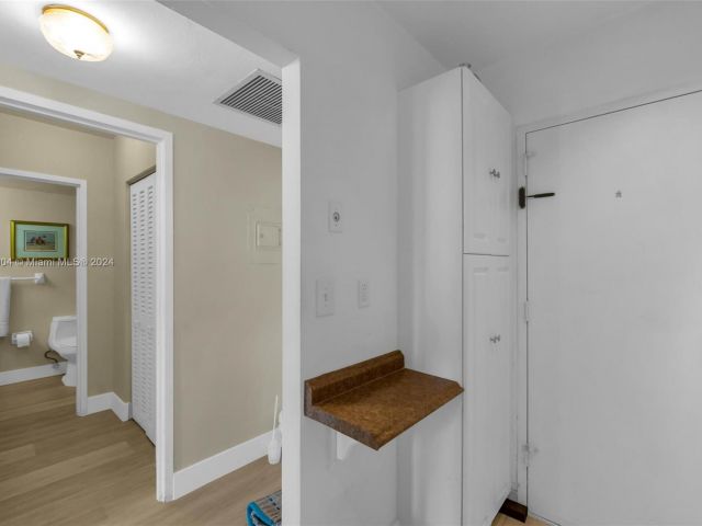 Apartment for sale  Unit #850 - photo 5045004