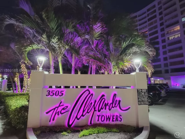 2-bedroom condo for rent in Hollywood - 3505 S Ocean Dr 1509 - MondialRealty