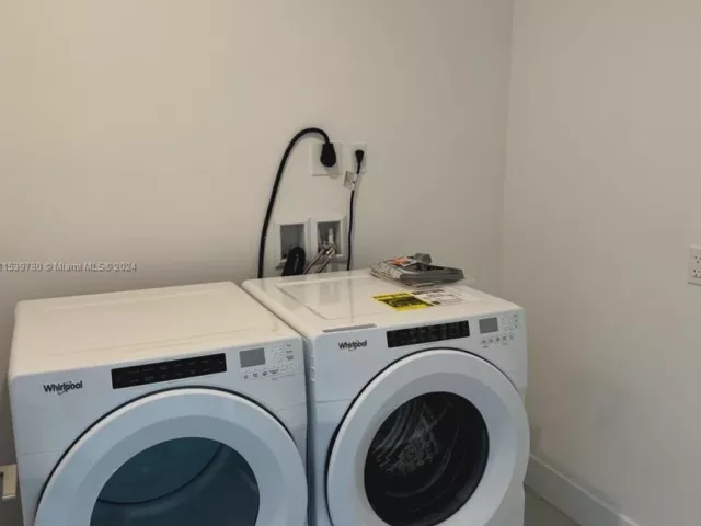 Apartment for rent  Unit #701 - photo 5053207