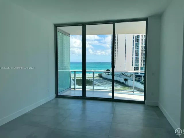 Apartment for rent  Unit #701 - photo 5053208