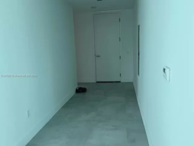 Apartment for rent  Unit #701 - photo 5053211