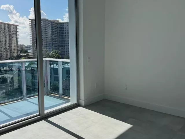 Apartment for rent  Unit #701 - photo 5053213