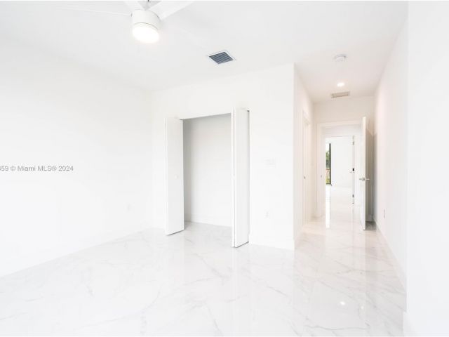 Home for sale at 910 SW 24 road - photo 5097053