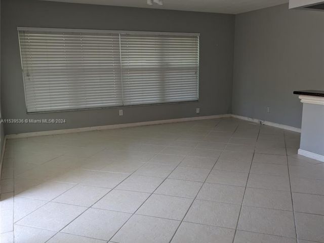 Home for rent at 1301 NW 45th St 1301 - photo 5052482