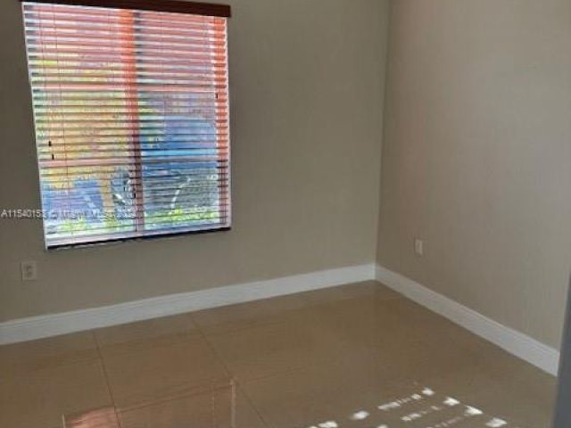 Home for rent at 8401 NW 107th Ct 4-36 - photo 5052732