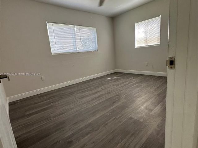 Home for rent at 6900 NW 28th Ave 0 - photo 5055313