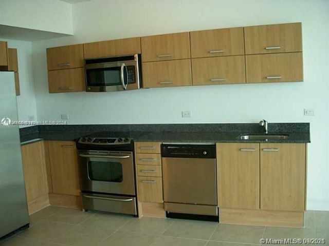 Apartment for rent  Unit #2507 - photo 5062538