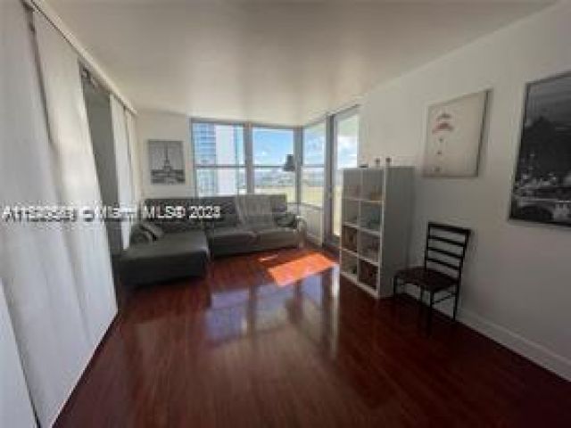 Apartment for sale  Unit #1420 - photo 5057691