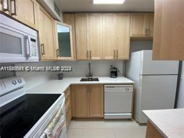 Apartment for sale  Unit #1420 - photo 5057700