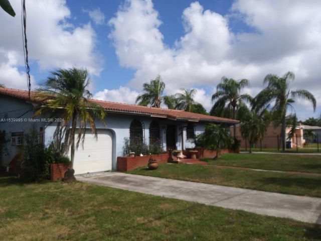 Home for sale at 14670 NW 16th Dr - photo 5058605