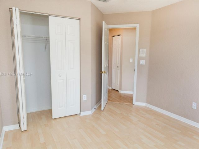 Home for rent at 1656 SW 157th Ave 0 - photo 5295420