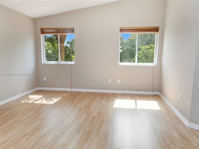 Home for rent at 1656 SW 157th Ave 0 - photo 5295426