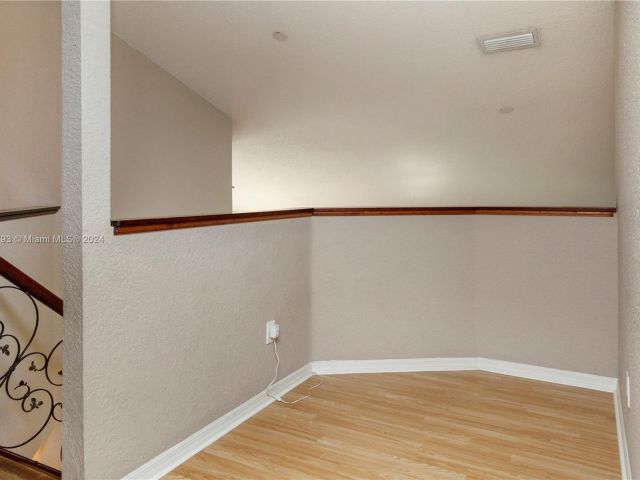 Home for rent at 1656 SW 157th Ave 0 - photo 5295428