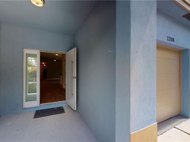 Home for rent at 1208 NW 3rd Ave - photo 5083018