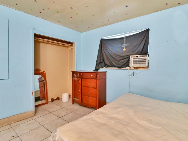 Home for sale at 1036 W 31st Street - photo 5066466