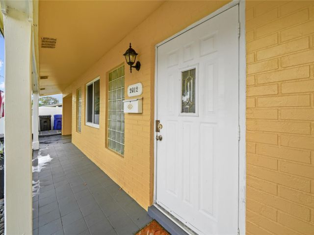Home for sale at 2012 NW 11th Ave - photo 5106524