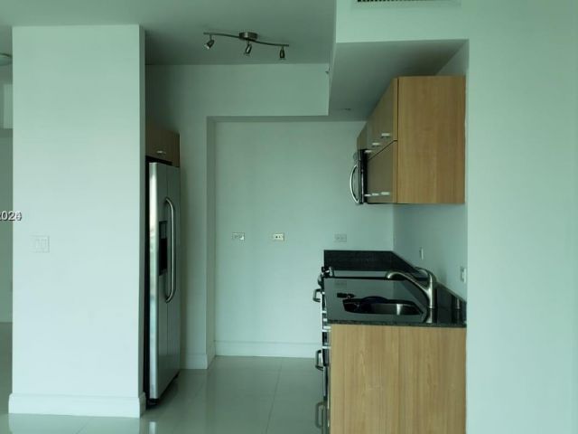 Apartment for rent  Unit #1415 - photo 5072610