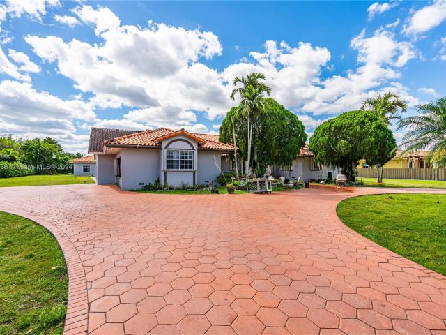 Home for sale at 17320 SW 288th St - photo 5072322