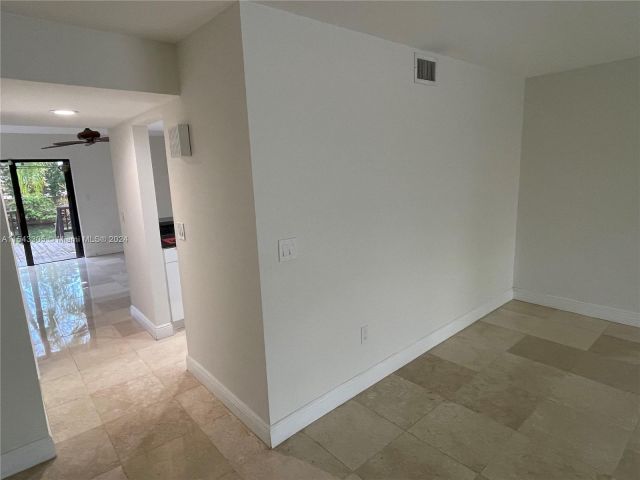 Home for rent at 3756 NE 166th St 112 - photo 5083753
