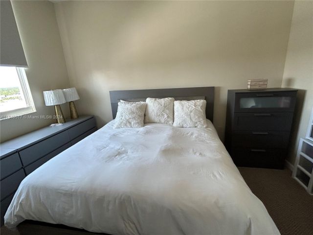 Apartment for rent  Unit #PH24 - photo 5353894