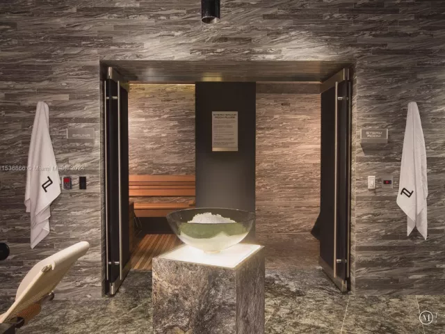 Apartment for sale  Unit #3501 - photo 5084918