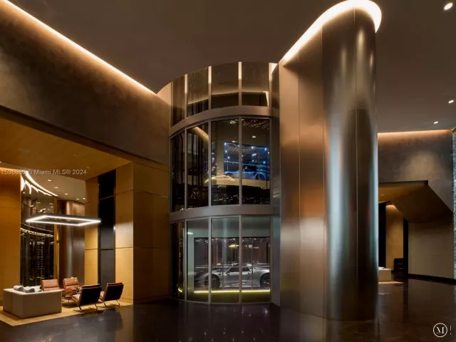 Apartment for sale  Unit #3501 - photo 5084929