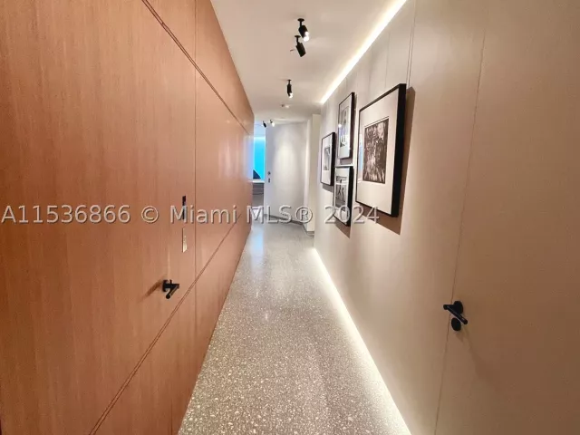 3-bedroom condo for sale in Sunny Isles Beach - 18555 Collins Ave 3501 - MondialRealty
