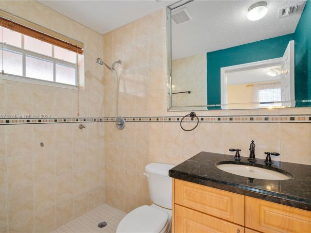 Home for sale at 8921 SW 44th St - photo 5086393