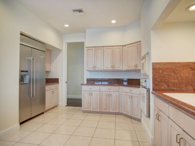 Home for sale at 1823 SW 17th Street - photo 5123311