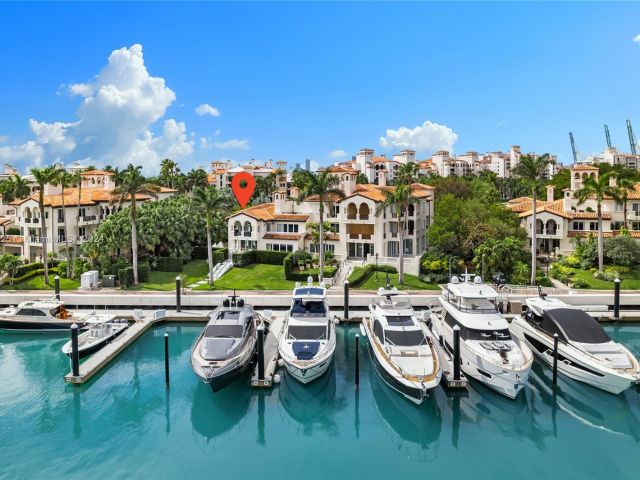 Home for sale at 4512 Fisher Island Dr 4512 - photo 5111680