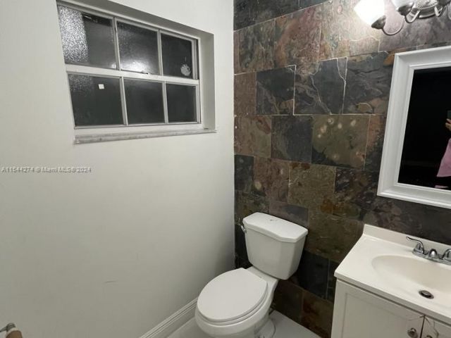 Home for rent at 13545 SW 62nd St 160 - photo 5092273