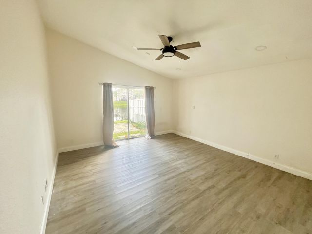 Home for rent at 4974 SW 34th Terrace - photo 5089653