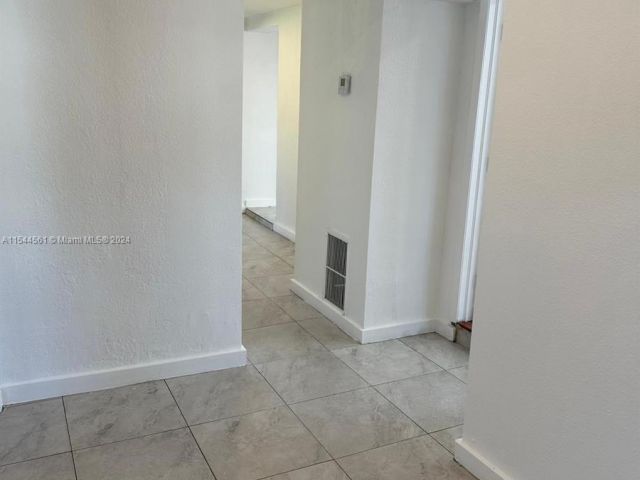 Home for rent at 1442 NW 61st st 0 - photo 5274181