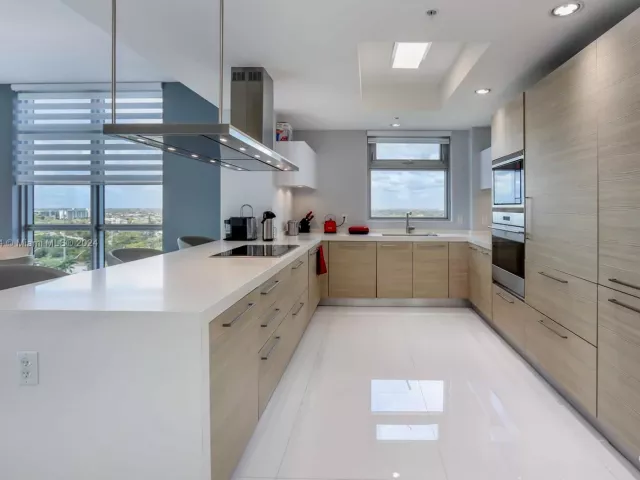 Apartment for sale  Unit #1201 - photo 5092713