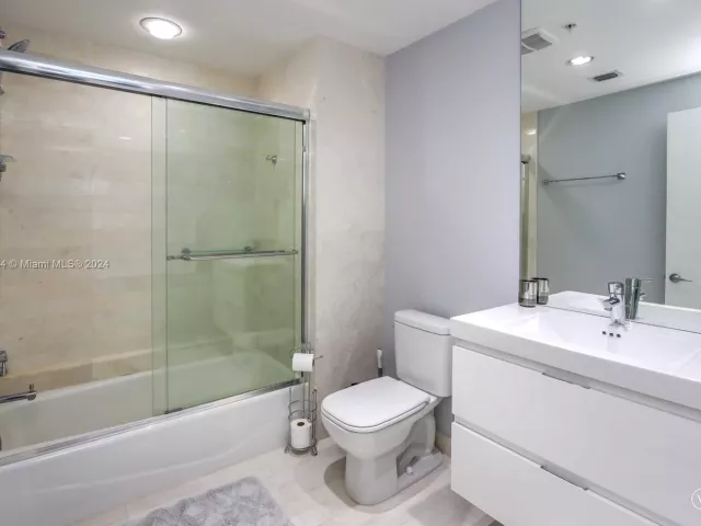 Apartment for sale  Unit #1201 - photo 5092708