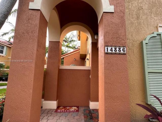 Home for rent at 14336 SW 10th St 2406 - photo 5368594