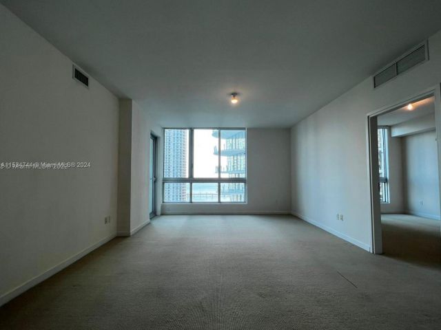 Apartment for rent  Unit #T-1606 - photo 5310617