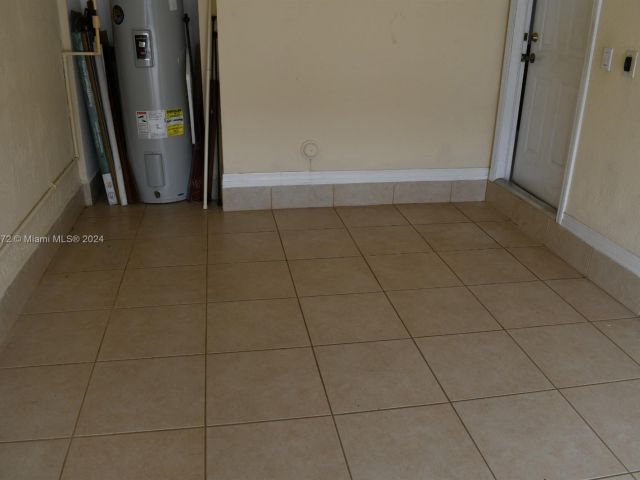 Home for rent at 4436 SW 163rd Psge 4436 - photo 5100237
