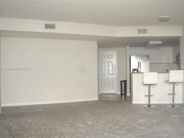 Apartment for rent  Unit #2106 - photo 5104454