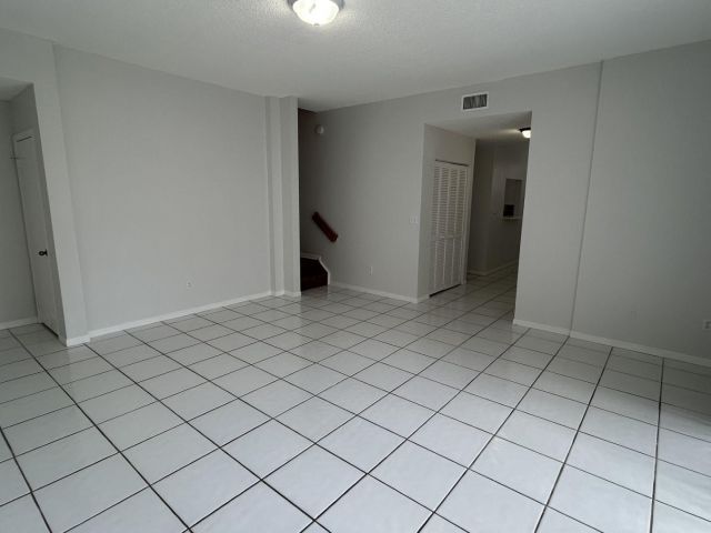 Home for rent at 310 SW 95th Ter - photo 5124743