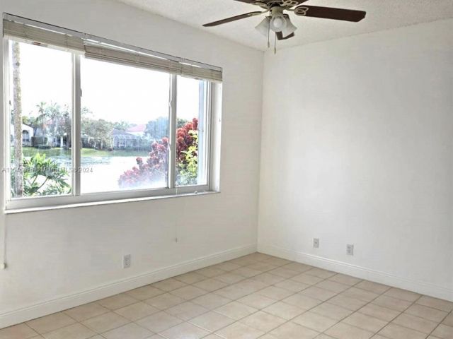 Home for rent at 15820 SW 12th St 15820 - photo 5105309